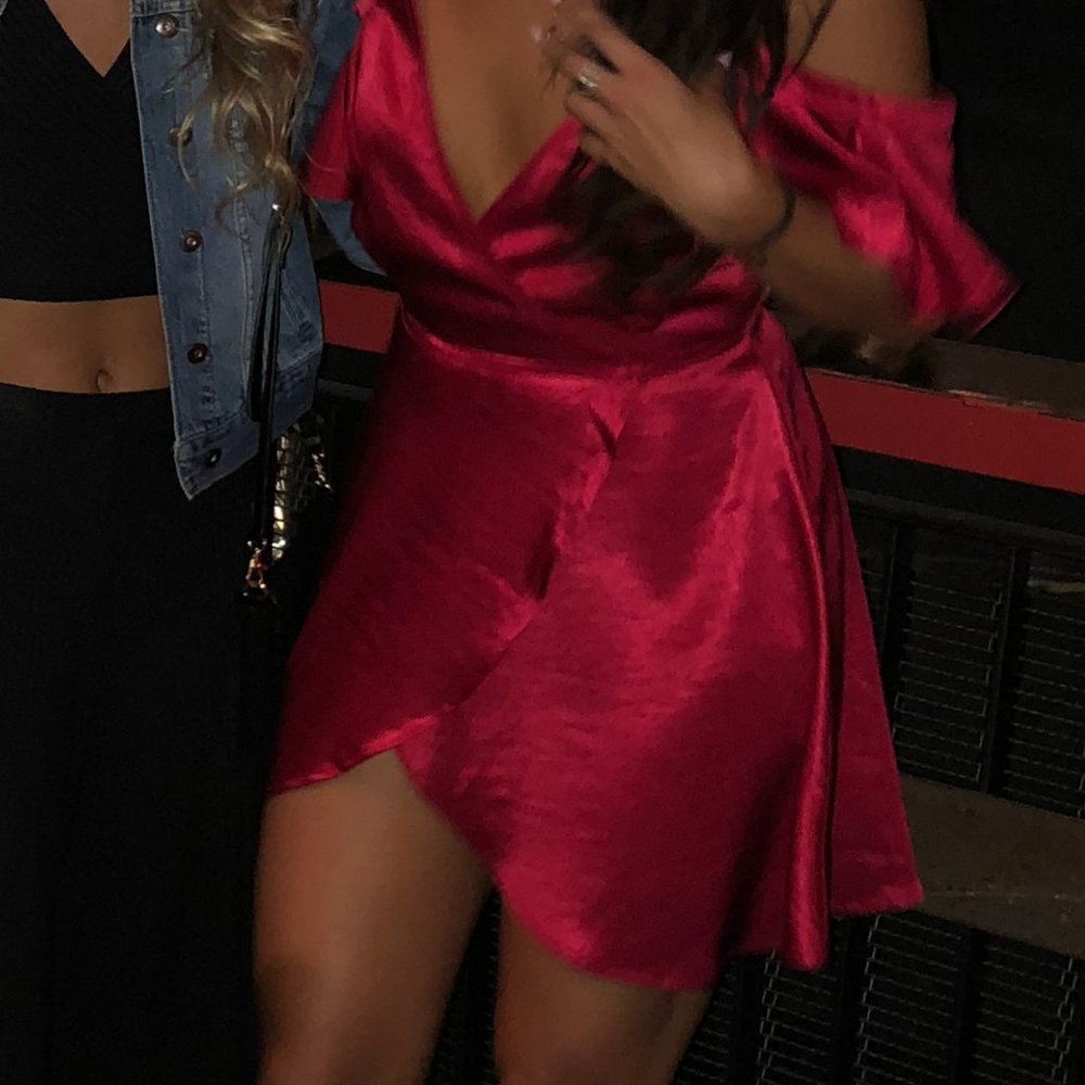 Privacy Please Delta Dress In Scarlet - Picture 4 of 4